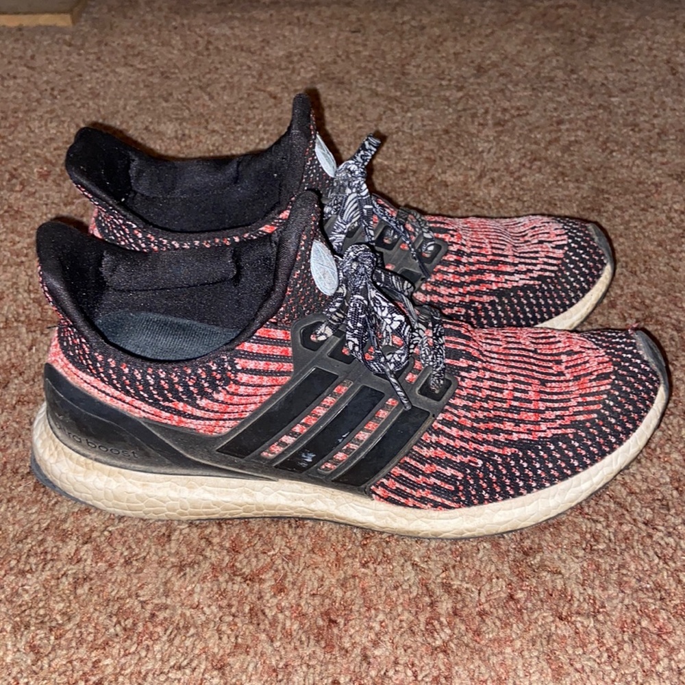 ⚡️⚡️ULTRA BOOSTS SIZE 11.5⚡️⚡️